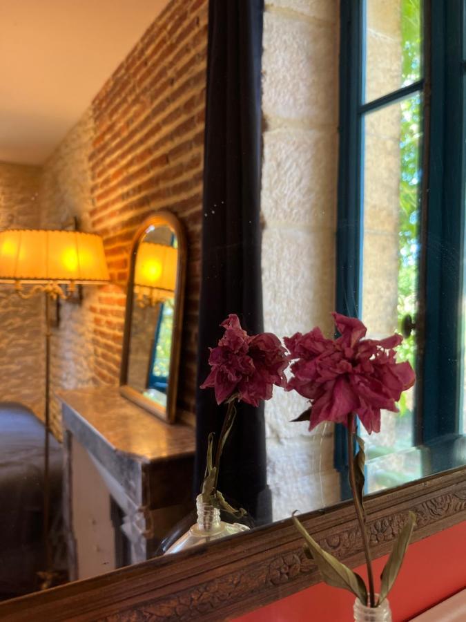 Le Clos Chalmon Chambre D'Hote モンティニャック エクステリア 写真